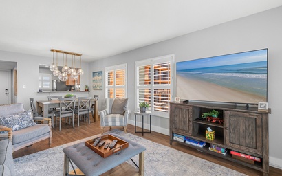 Sea Coast Gardens II 501 10