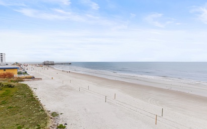 Daytona Inn Beach Resort 409 3