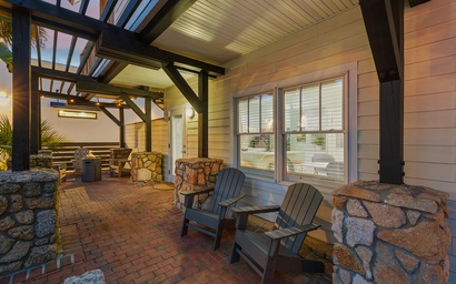 Lofty Suites 5