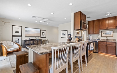 Colony Beach Club 246 10