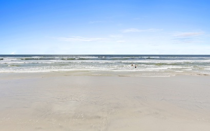 Point East 205 3