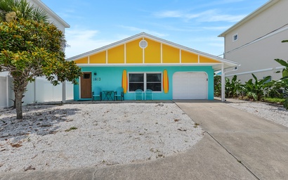 Aqua Beach Bungalow 3