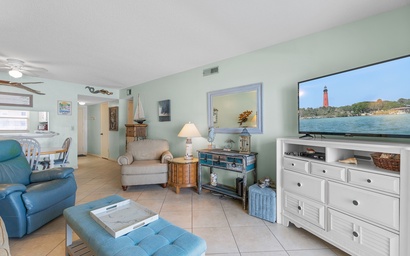 Sea Coast Gardens III 108 8