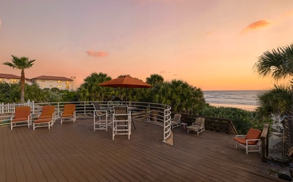 Decked Out House On Hill St