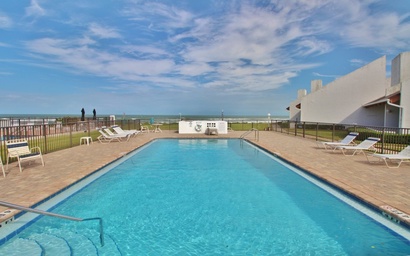 Sea Winds Condominiums C 5