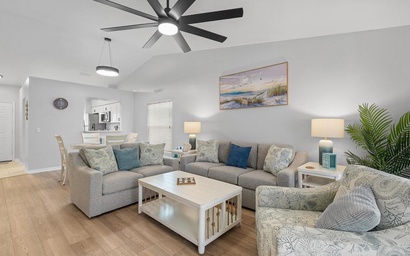 Tranquil Tides Beach House 5