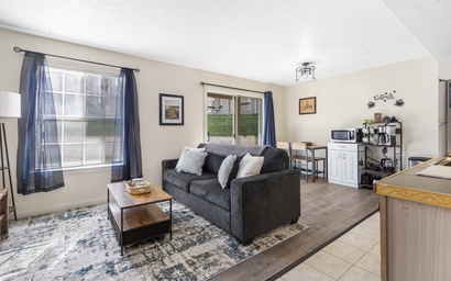 The Nautical Nook Charming Walk In Condo for 4