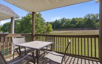 Journey Down Abby Lane Family friendly w Open Deck