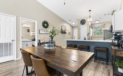 Vansen's Golfshores - Inviting, Cozy Condo on Golf Course!