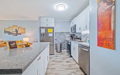 Kalanikai 118 – Highly Walkable! 4