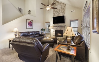 Rest Nest in the Heart of Ozarks Nature