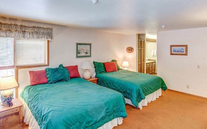 Aspen Creek #119 Shared Pool, Hot Tub & BBQ! 8