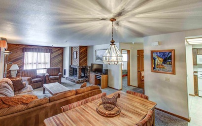 Aspen Creek #113 Family Friendly Condo 2