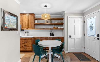 Forest Haus 104 5
