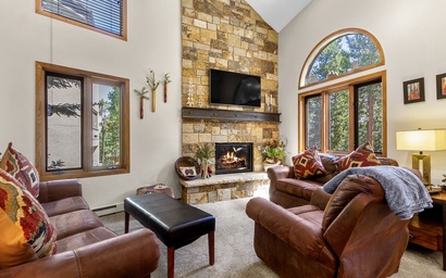 Chimney Ridge 512