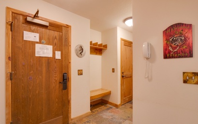 Riverbend Lodge 105 4