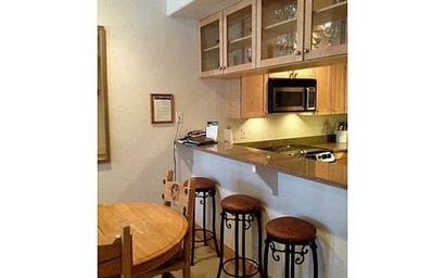 Park Avenue Lofts 202 4