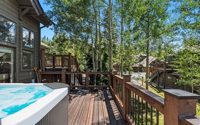 Village Point 304 3