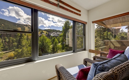 West Lake Lodge 208