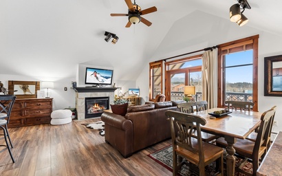 Main Street Station 2207 5