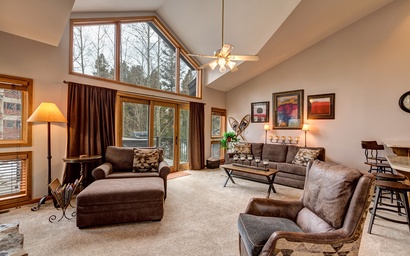 One Breckenridge Place 11 2