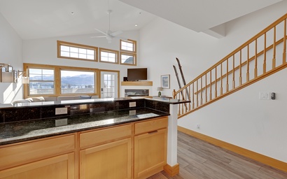 La Riva Del Lago 214 5