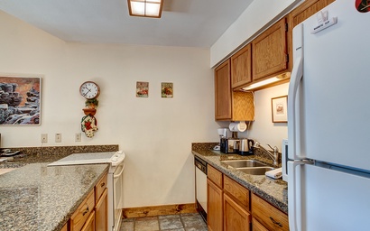 Sawmill Creek Condo 405 5