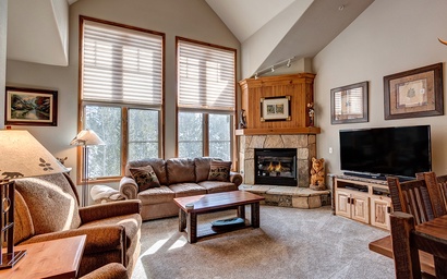 Riverbend Lodge 201