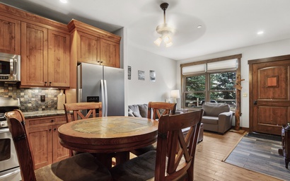 Boulevard Bend Unit C 5