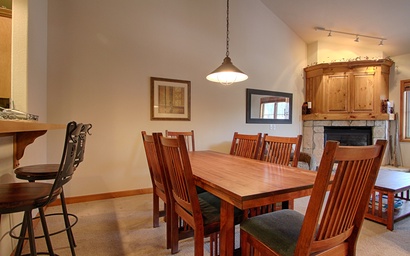 Riverbend Lodge 216 4