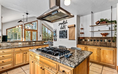 Snowflake Chalet 72 3