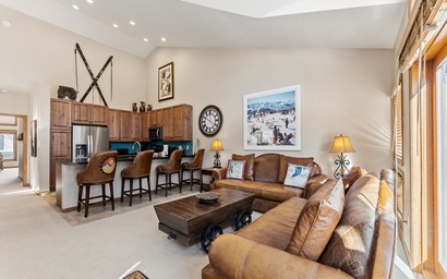 One Breckenridge Place 3 4