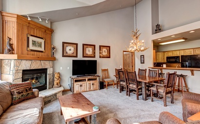 Riverbend Lodge 201 4