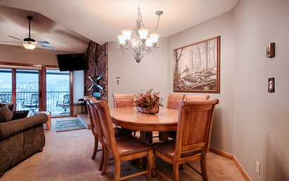 Sawmill Creek Condo 407 4
