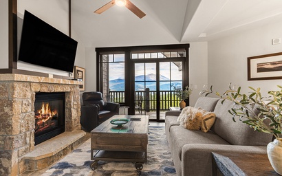 Crystal Peak Lodge 7404
