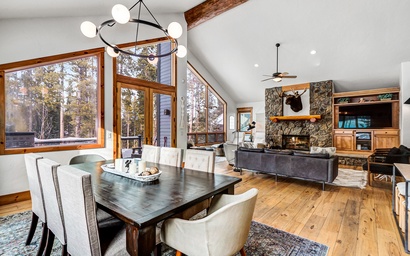 Snowflake Chalet 72 5