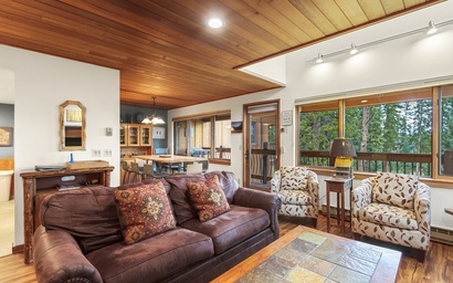 Tyra Townhome 900