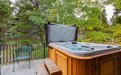 One Breckenridge Place 17 3