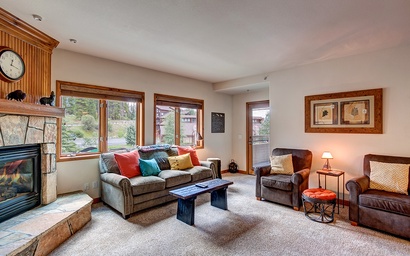 Riverbend Lodge 102 2