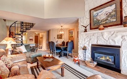 Sawmill Creek Condo 406 3