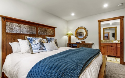 Sawmill Creek Condo 212 4