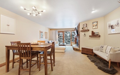 Sawmill Creek Condo 210 3