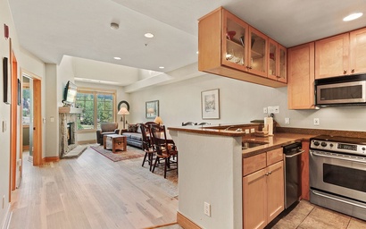 Park Avenue Lofts 302 5