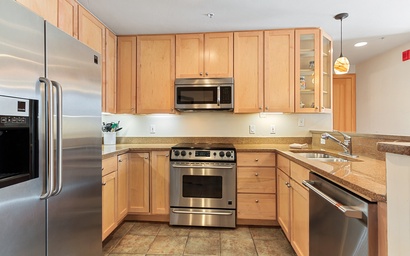 Park Avenue Lofts 210 5