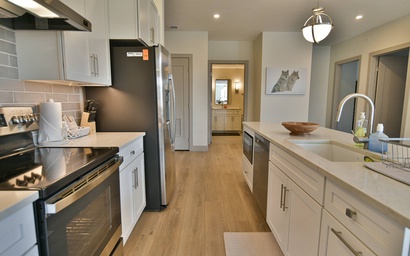 Skywalk Flats 302W 5