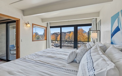 Lodge at Lake Dillon #308 5