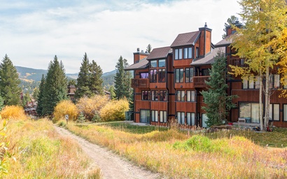 Four O'Clock Lodge #21 3