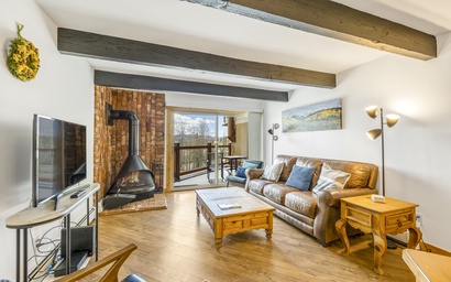 Silver Queen West 7112 2