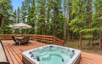 The Rendezvous Chalet 2