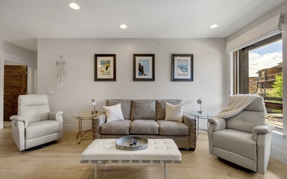 Blue River Flats 4-203 5